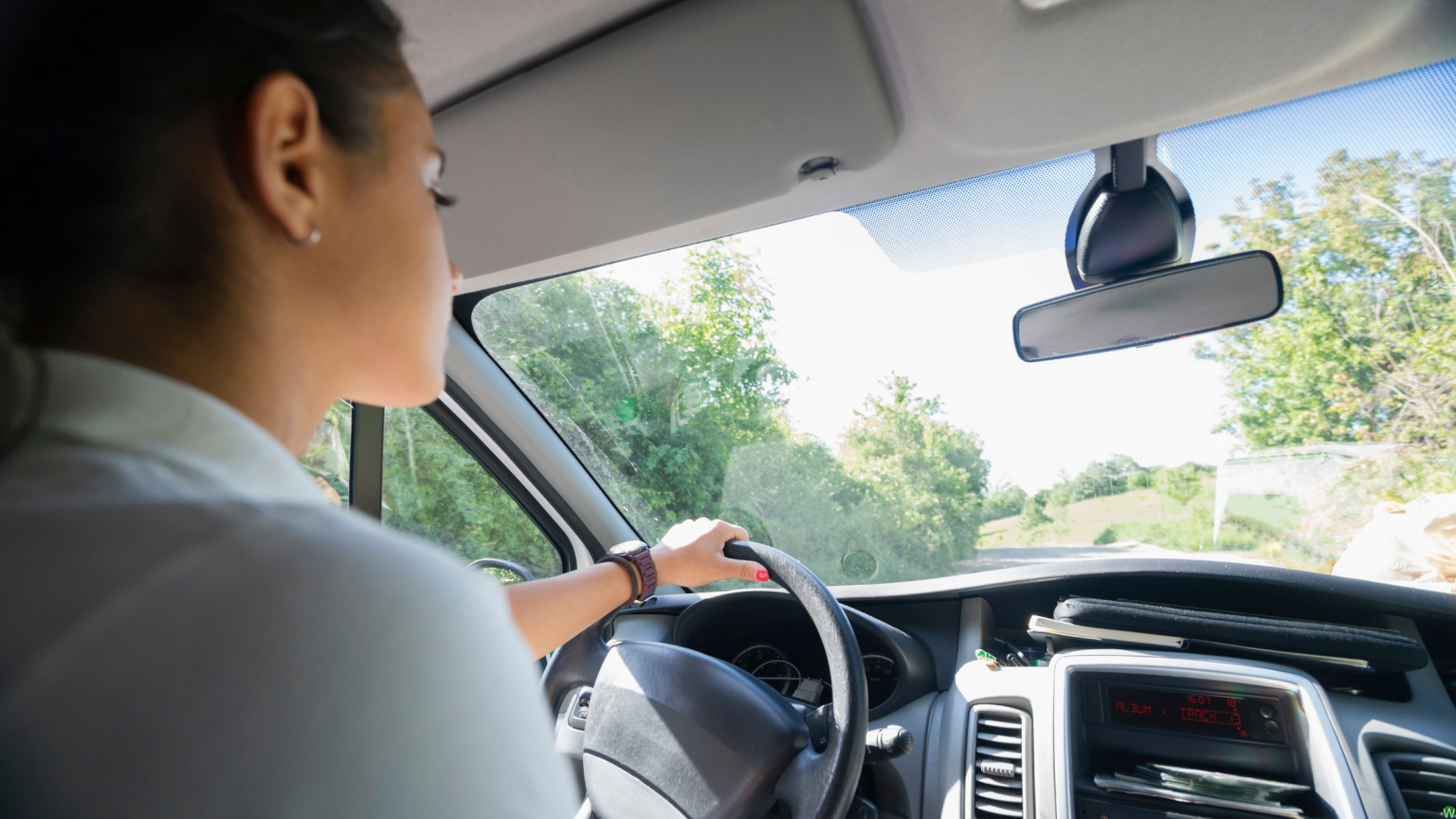 Learner Drivers & Passengers Understanding the Legal and Safety Rules